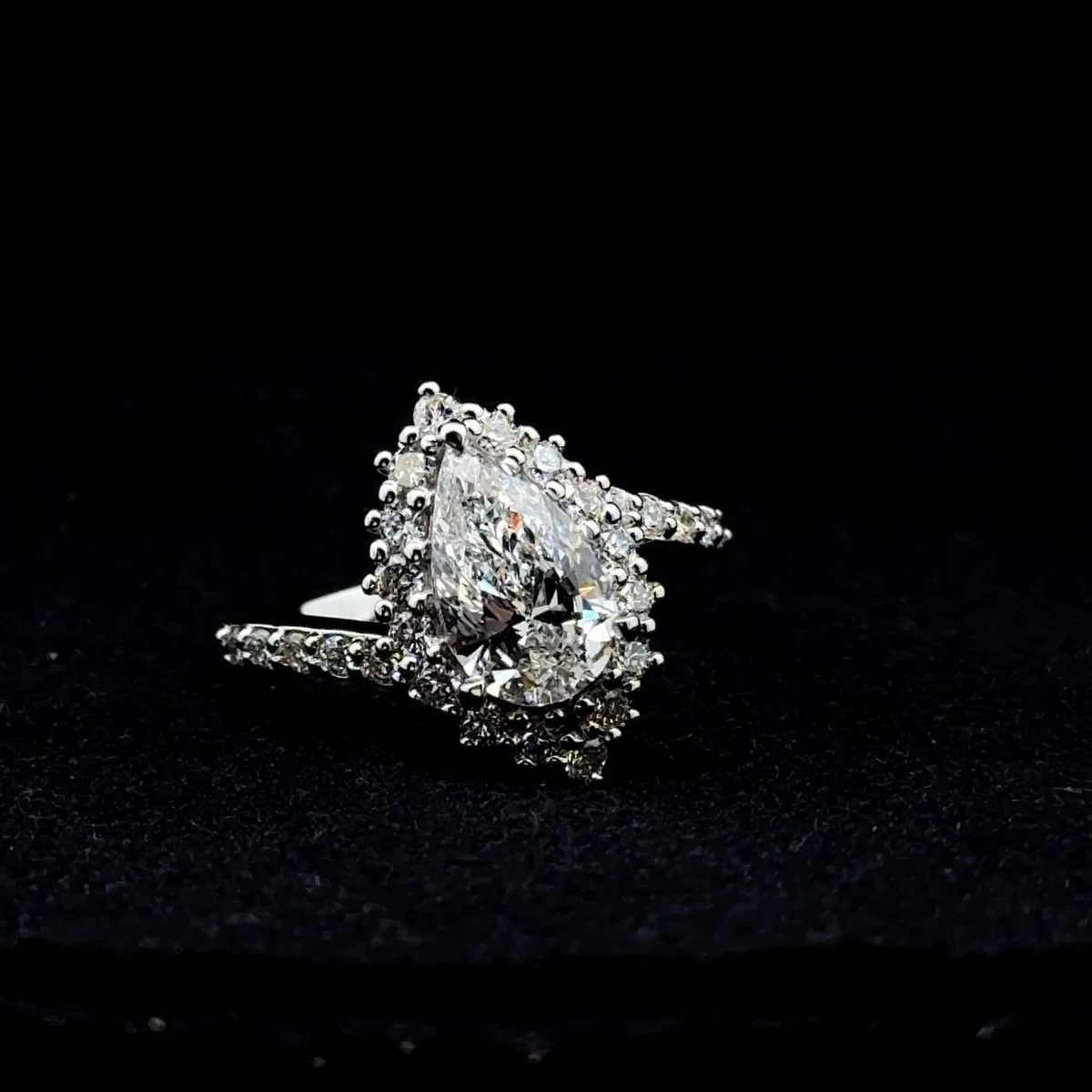 Créoles pavées Keihal Diamonds